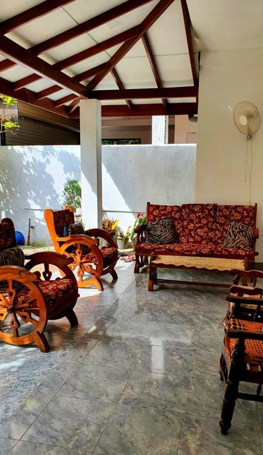 Guesthouse Kind And Love Hikkaduwa Exterior photo