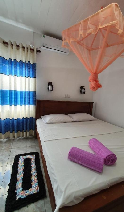 Guesthouse Kind And Love Hikkaduwa Exterior photo